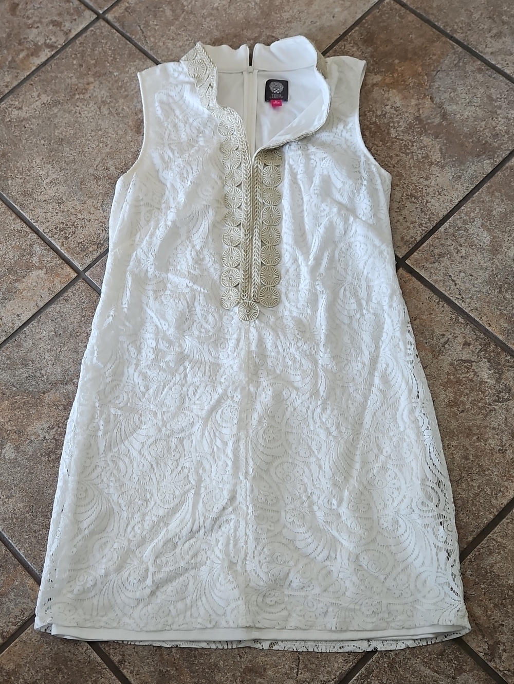 Vince Camuto White Dress with lining On the Inside Size 14